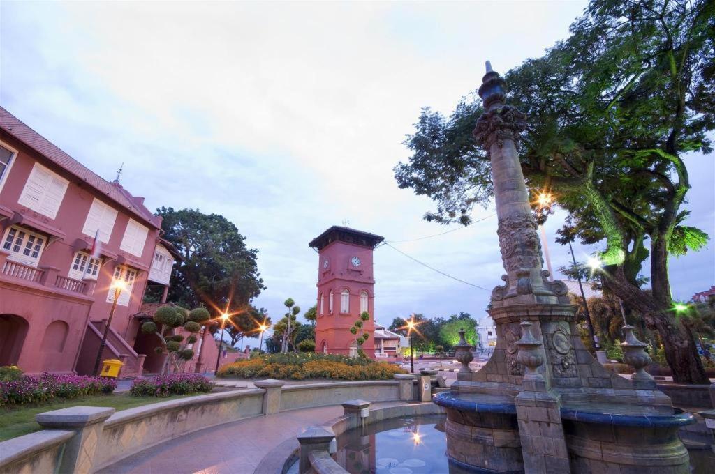 Styles Hotel Malacca Exteriör bild
