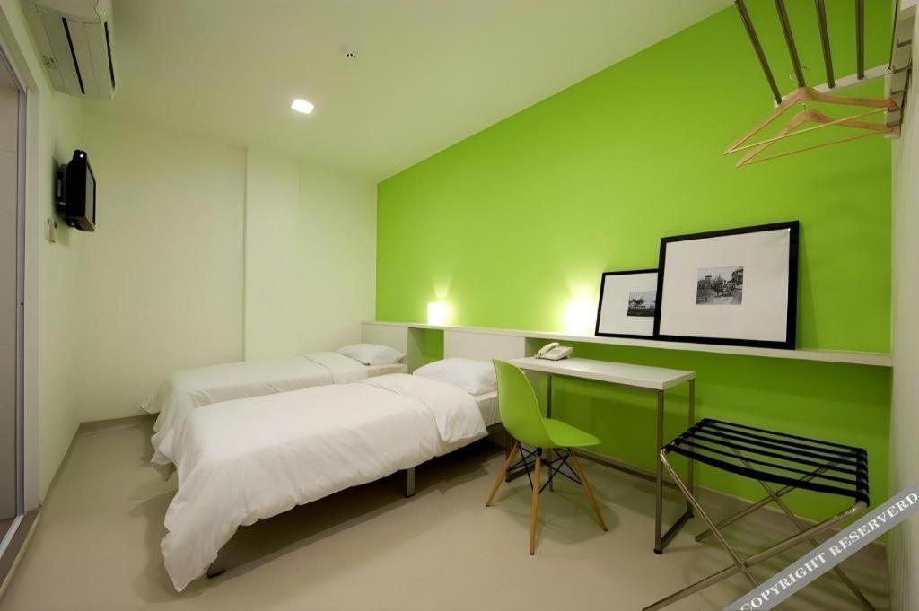 Styles Hotel Malacca Exteriör bild